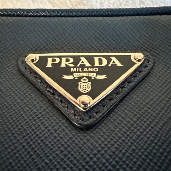 Authentic PRADA Blue Saffiano Leather Crossbody bag - Picture 11 of 16
